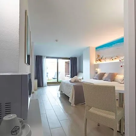 Miami Park Aparthotel Calella