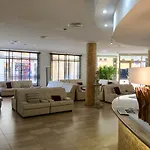 Aparthotel Miami Park 4*