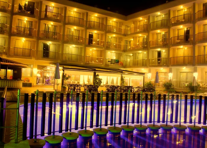 Miami Park Aparthotel 4*