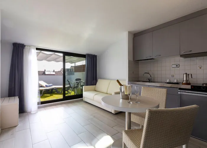 Miami Park Aparthotel